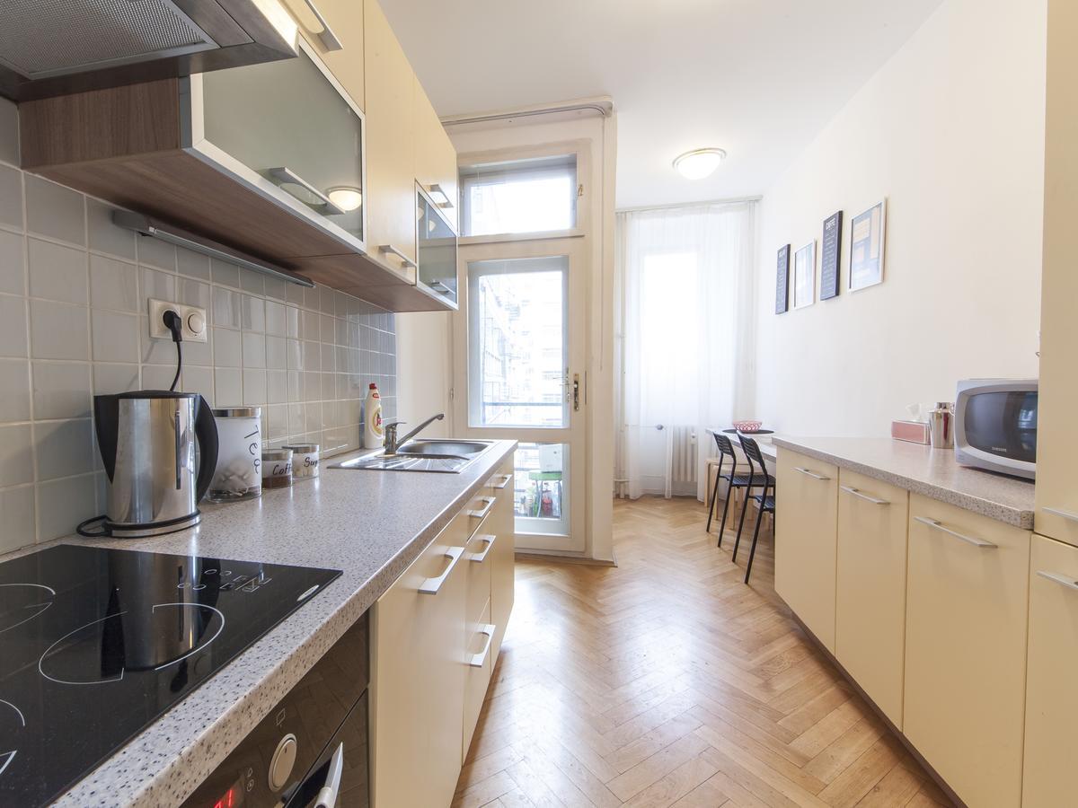 Modern Central Apartment Dlouha Prague Luaran gambar